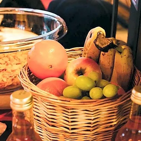 Chez Chantal Hotel 3*